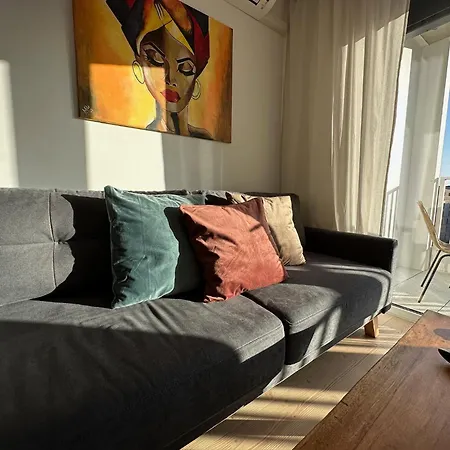 Citycentre With Free Parking Apartmán *