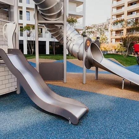 Citycentre With Free Parking Apartmán *